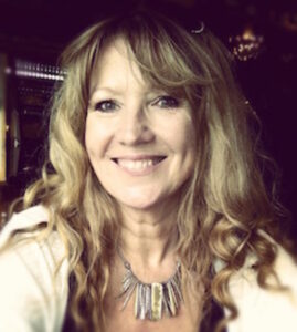 Lynne Barrett-Lee Author and Ghostwriter
